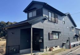 ［外壁］パネル｜ラジカル制御塗装、［屋根］コロニアル｜プレミアム無機塗装 写真