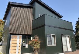 ［外壁］サイディング｜ディバインコート、［屋根］ガルバリウム｜プレミアム無機塗装 写真